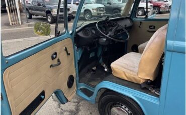 Volkswagen-bus-camper-1973-11