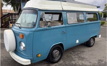 Volkswagen-bus-camper-1973-15