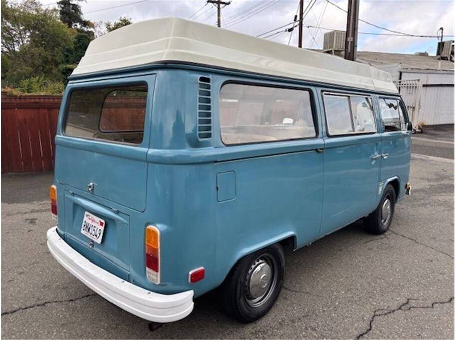 Volkswagen-bus-camper-1973-5