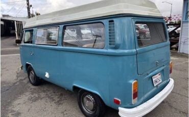 Volkswagen-bus-camper-1973-6