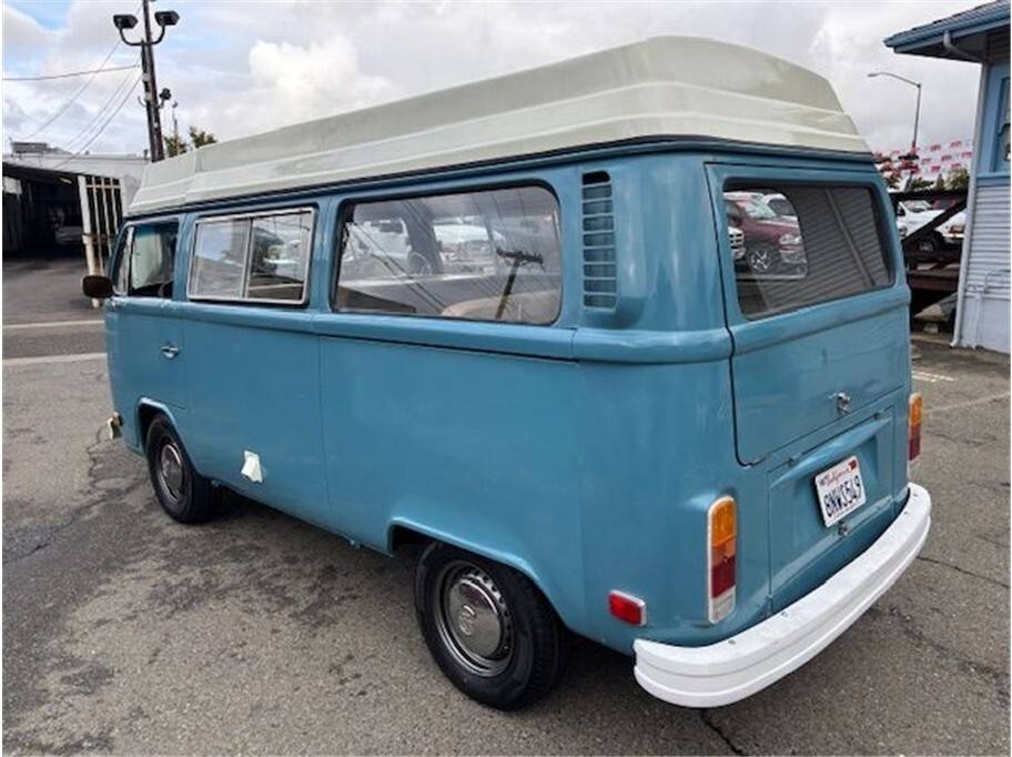 Volkswagen-bus-camper-1973-6