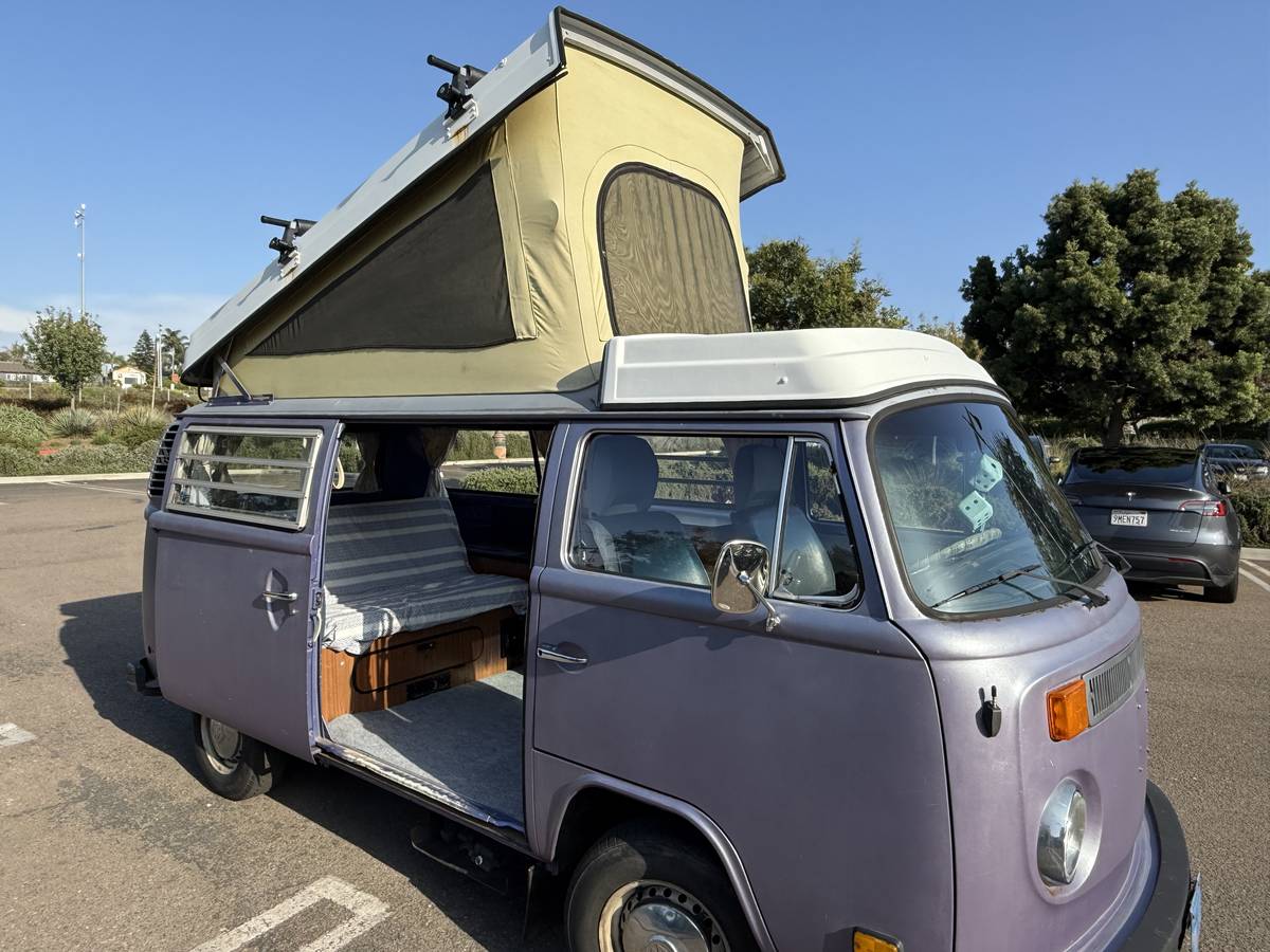 Volkswagen-bus-westfalia-1979-purple-17