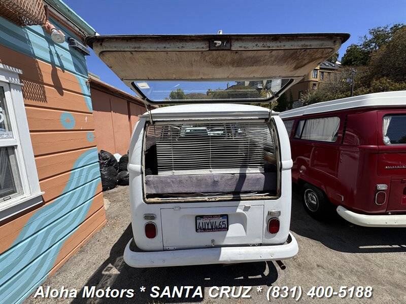Volkswagen-busvanagon-1969-10
