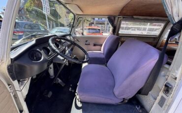 Volkswagen-busvanagon-1969-18