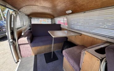Volkswagen-busvanagon-1969-21