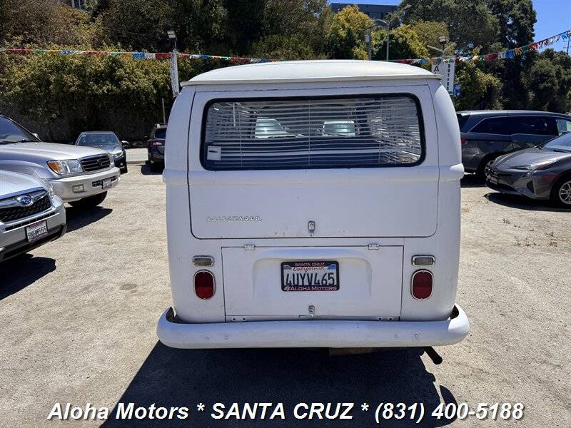 Volkswagen-busvanagon-1969-29