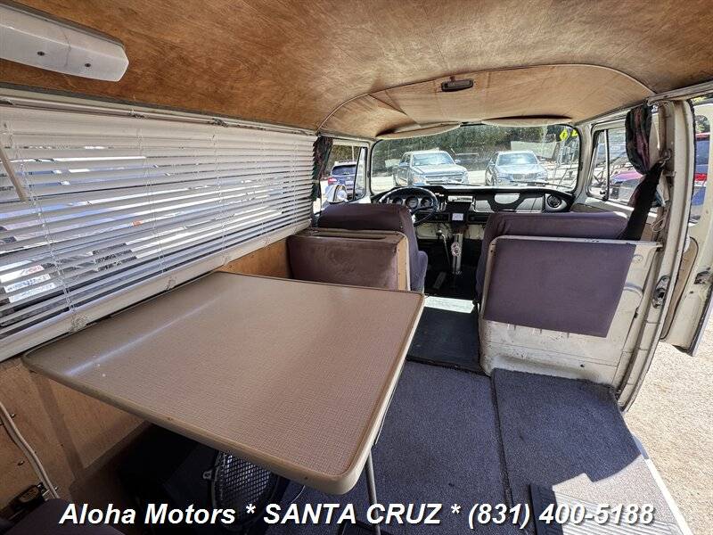 Volkswagen-busvanagon-1969-40