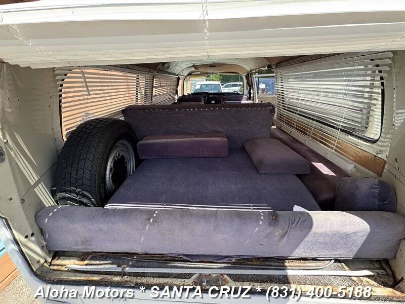 Volkswagen-busvanagon-1969-43