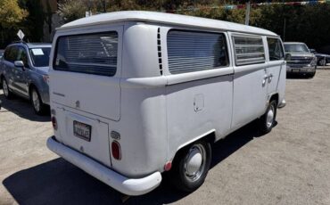 Volkswagen-busvanagon-1969-6