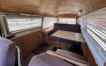 Volkswagen-busvanagon-1969-7