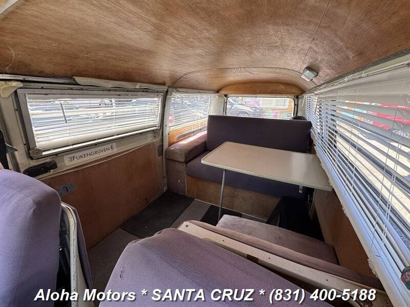 Volkswagen-busvanagon-1969-7
