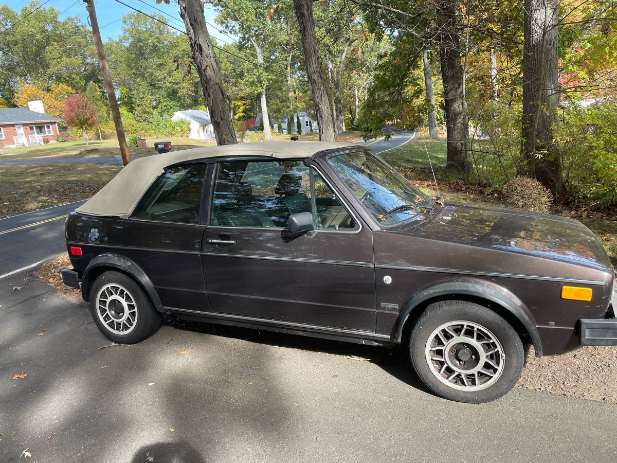 Volkswagen-cabriolet-1986-brown-9