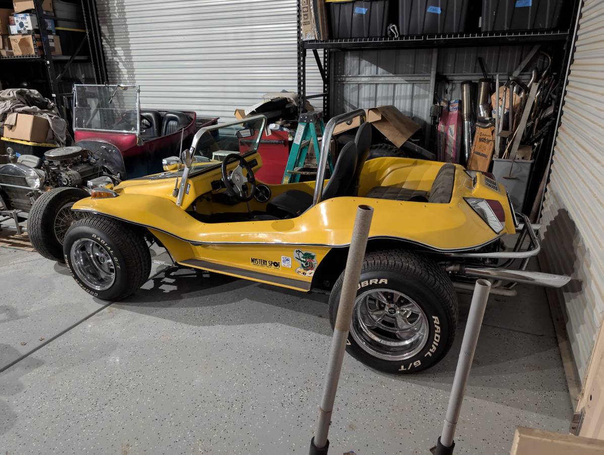 Volkswagen-dune-buggy-1970-yellow-11