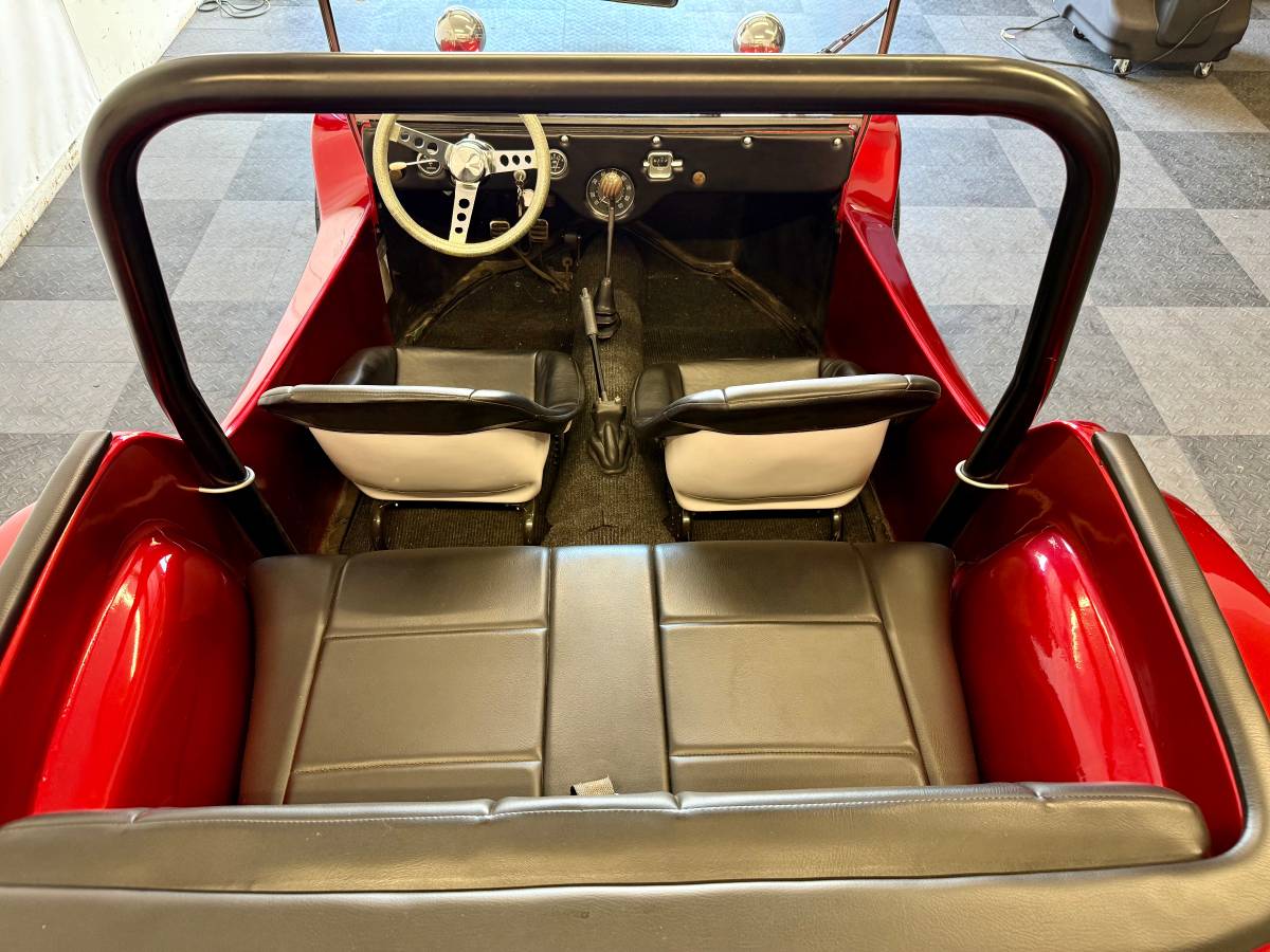 Volkswagen-dune-buggy-1977-red-4