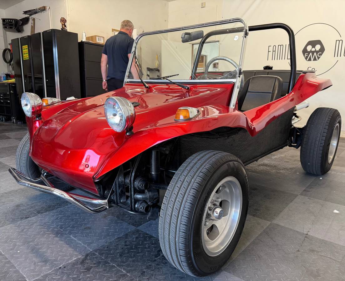 Volkswagen-dune-buggy-1977-red-6