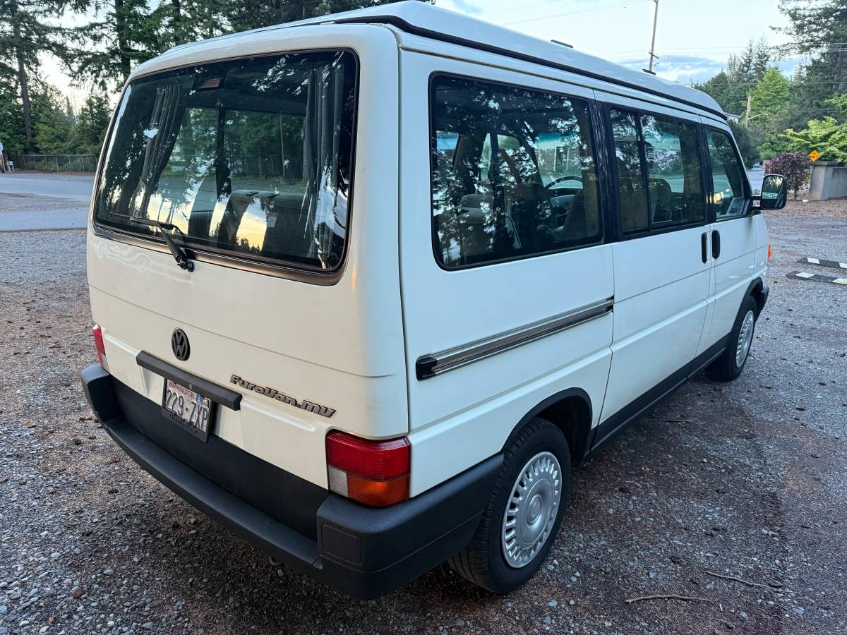 Volkswagen-eurovan-1993-11