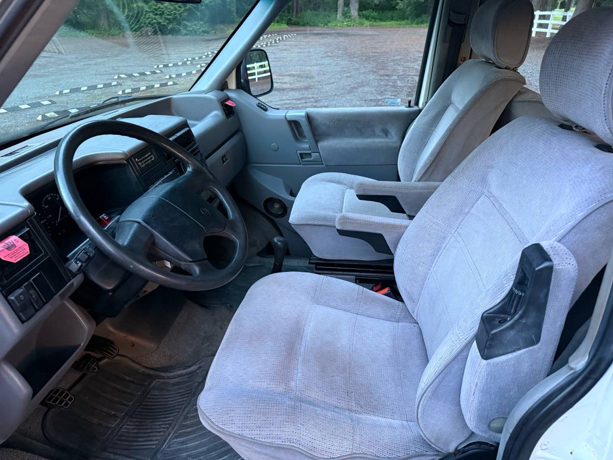 Volkswagen-eurovan-1993-19