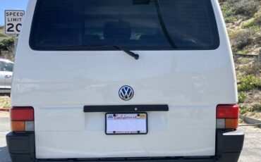 Volkswagen-eurovan-camper-1995-white-1