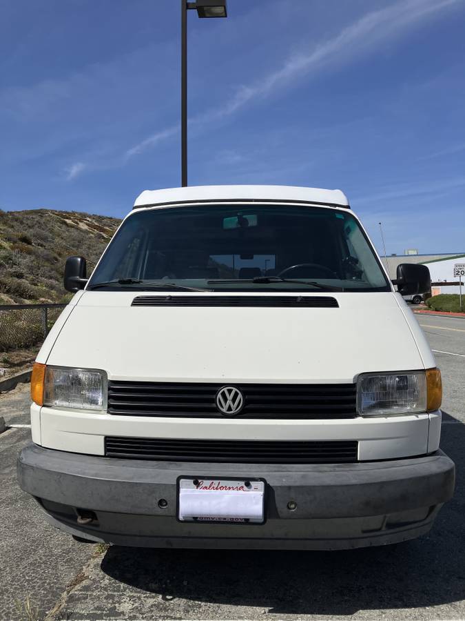 Volkswagen-eurovan-camper-1995-white-30