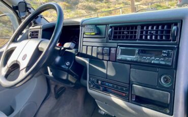 Volkswagen-eurovan-camper-1995-white-6