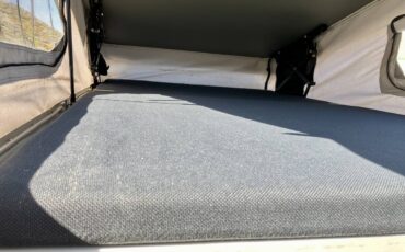 Volkswagen-eurovan-camper-1995-white-8