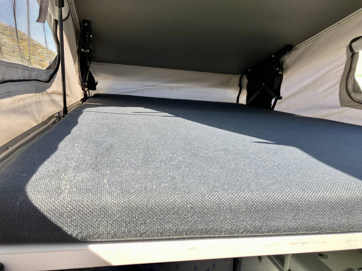 Volkswagen-eurovan-camper-1995-white-8