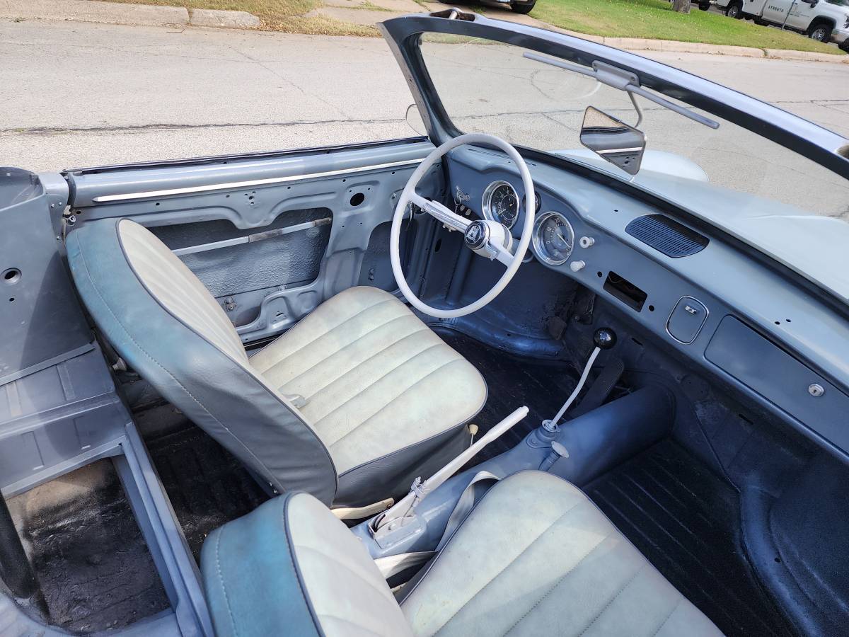 Volkswagen-ghia-1961-20