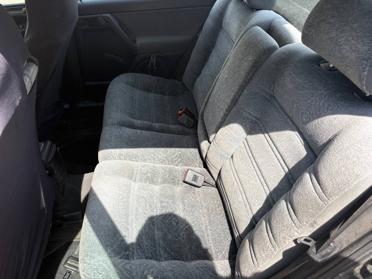 Volkswagen-jetta-1995-19