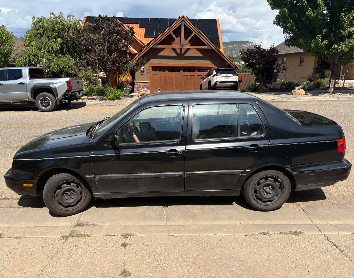 Volkswagen-jetta-1995-7