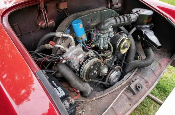 Volkswagen-karman-ghia-1972-red-1