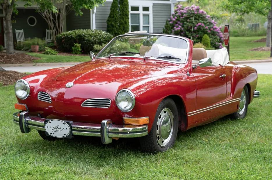 Volkswagen-karman-ghia-1972-red
