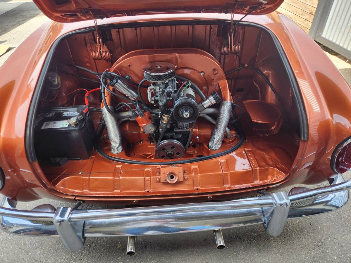 Volkswagen-karmann-ghia-1968-custom-5
