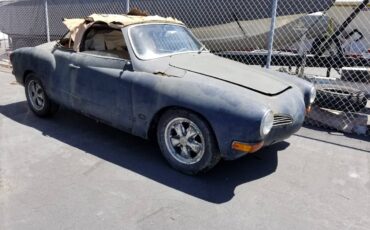 Volkswagen-karmann-ghia-1970-11