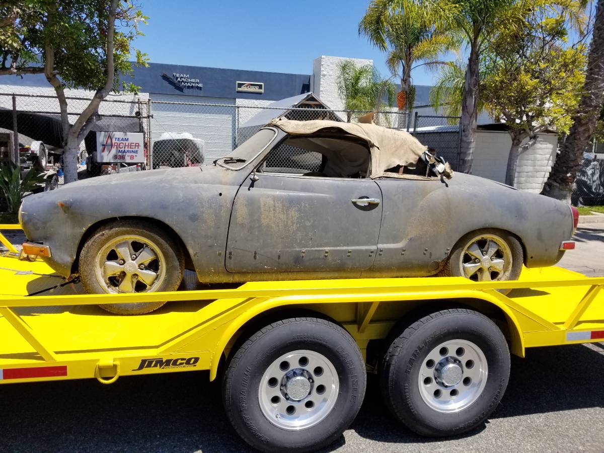 Volkswagen-karmann-ghia-1970-8