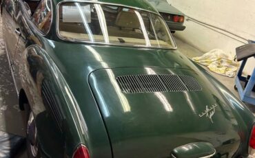 Volkswagen-karmann-ghia-1970-green