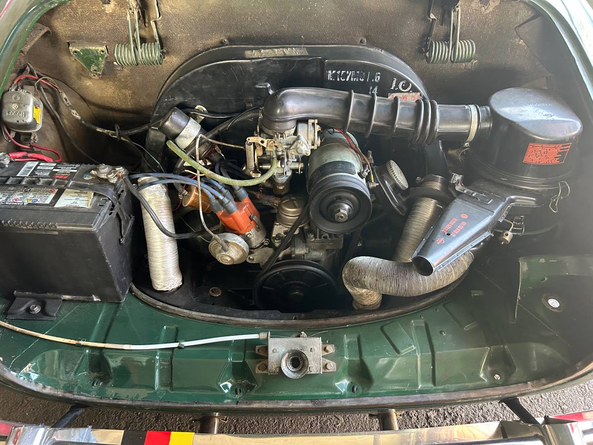 Volkswagen-karmann-ghia-1970-green-4