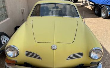 Volkswagen-karmann-ghia-1974-6