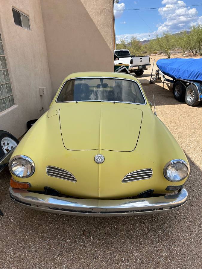 Volkswagen-karmann-ghia-1974-6
