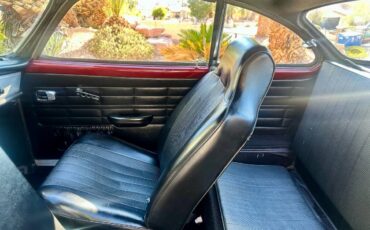 Volkswagen-karmenn-ghia-1968-red-5