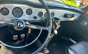 Volkswagen-karmenn-ghia-1968-red-7