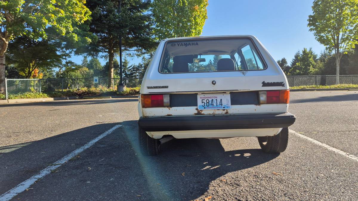 Volkswagen-rabbit-1978-white-10