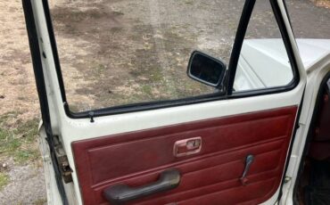Volkswagen-rabbit-pickup-diesel-1981-white-18