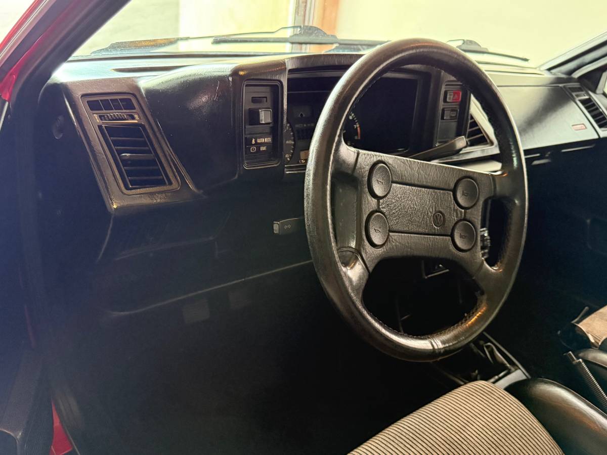 Volkswagen-scirocco-16v-1988-red-18