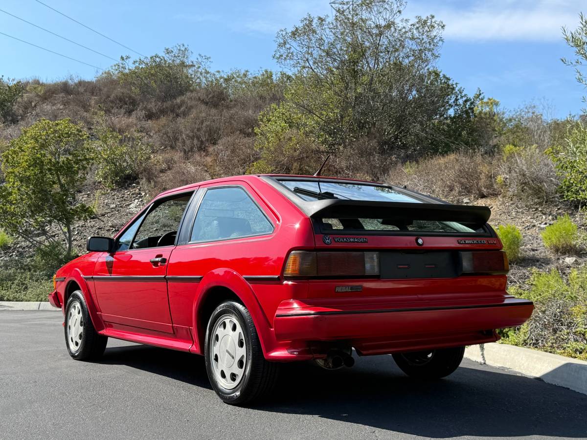 Volkswagen-scirocco-16v-1988-red-2