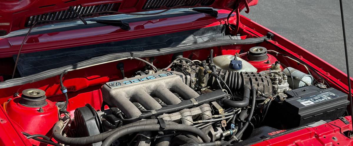 Volkswagen-scirocco-16v-1988-red-22