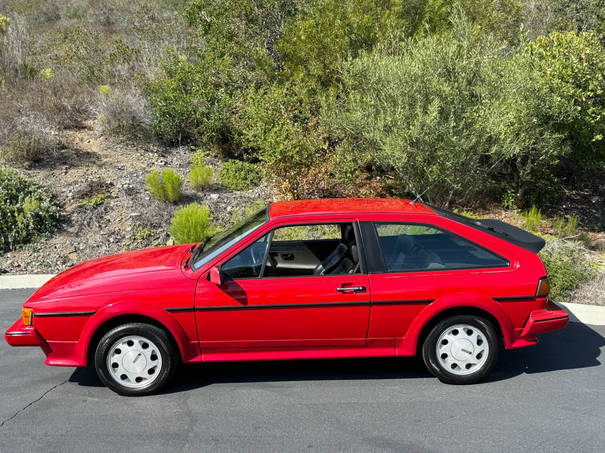 Volkswagen-scirocco-16v-1988-red-3