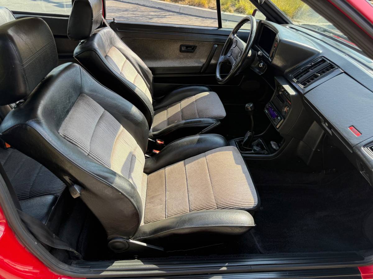 Volkswagen-scirocco-16v-1988-red-7