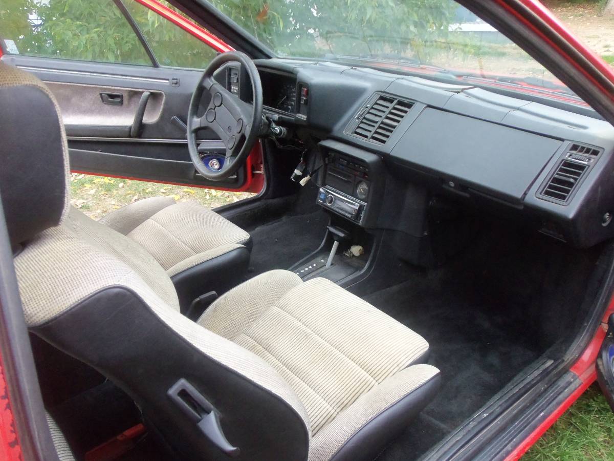 Volkswagen-scirocco-1985-10