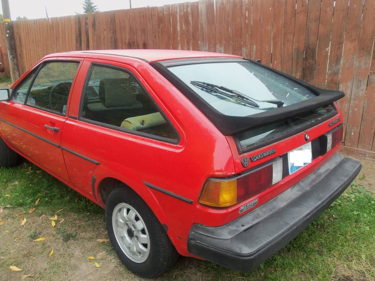 Volkswagen-scirocco-1985-3
