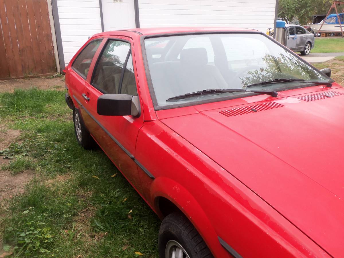 Volkswagen-scirocco-1985-4